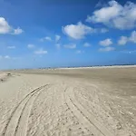 Vakantiehuis Three-Bedroom Holiday home in Fanø 6 *